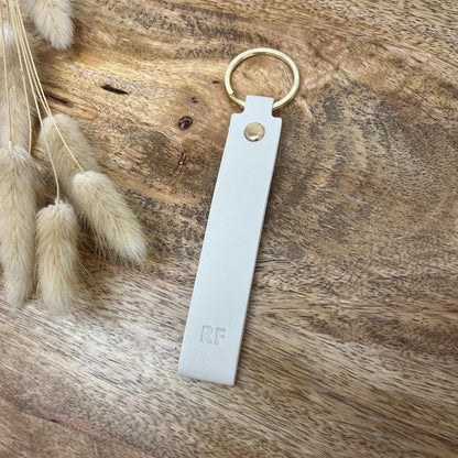 Schlüsselanhänger mit Initialen personalisiert Mitbringsel Hochzeit Geburtstag Muttertag Vatertag Valentinstag Geschenk Taschenanhänger