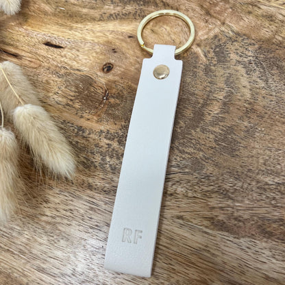 Schlüsselanhänger mit Initialen personalisiert Mitbringsel Hochzeit Geburtstag Muttertag Vatertag Valentinstag Geschenk Taschenanhänger