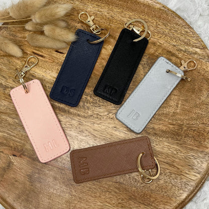 Schlüsselanhänger mit Blindprägung - Initialen personalisiert - Mitbringsel - Hochzeit Geburtstag Muttertag Vatertag Valentinstag Geschenk