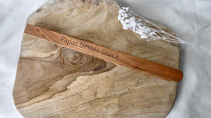 Sein bestes Stück - Grillzange aus Kirschholz – 30 cm FSC® zertifiziert | Witziges Grillgeschenk für Papa, Opa oder Männer