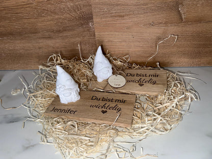 Wichtel aus Holz „Du bist mir wichtig“ | Graviertes Eichenholz mit Herz- oder Kleeblatt-Wichtel | Pesonalisiertes Geschenk
