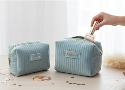 Personalisierte Samt Kosmetiktasche | Brautjungfern Geschenk | Kulturbeutel Damen | Geschenk für Mama
