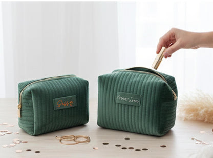 Personalisierte Samt Kosmetiktasche | Brautjungfern Geschenk | Kulturbeutel Damen | Geschenk für Mama