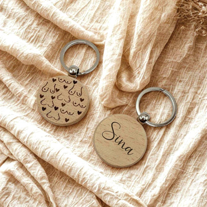 Schlüsselanhänger BUSENFREUNDIN personalisiert Holz – witziges Geschenk beste Freundin, JGA, Geburtstag, Gravur Name, Buche Handgemacht