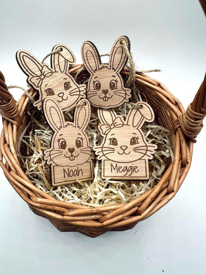 Osteranhänger aus Holz personalisiert – Hase aus recyceltem Sperrholz | nachhaltiges Ostergeschenk Kind | Osterdeko natur