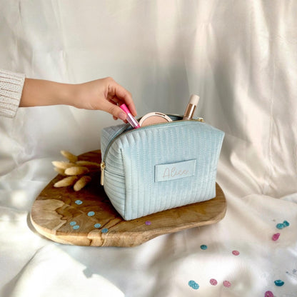 Personalisierte Samt Kosmetiktasche | Brautjungfern Geschenk | Kulturbeutel Damen | Geschenk für Mama