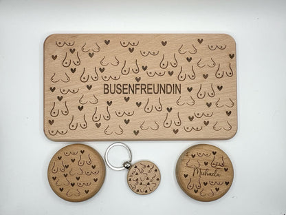 Busenfreundin Geschenk – Kühlschrankmagnet mit Flaschenöffner personalisiert – Lustiges JGA Geschenk für Frauen