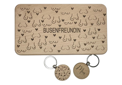 Schlüsselanhänger BUSENFREUNDIN personalisiert Holz – witziges Geschenk beste Freundin, JGA, Geburtstag, Gravur Name, Buche Handgemacht
