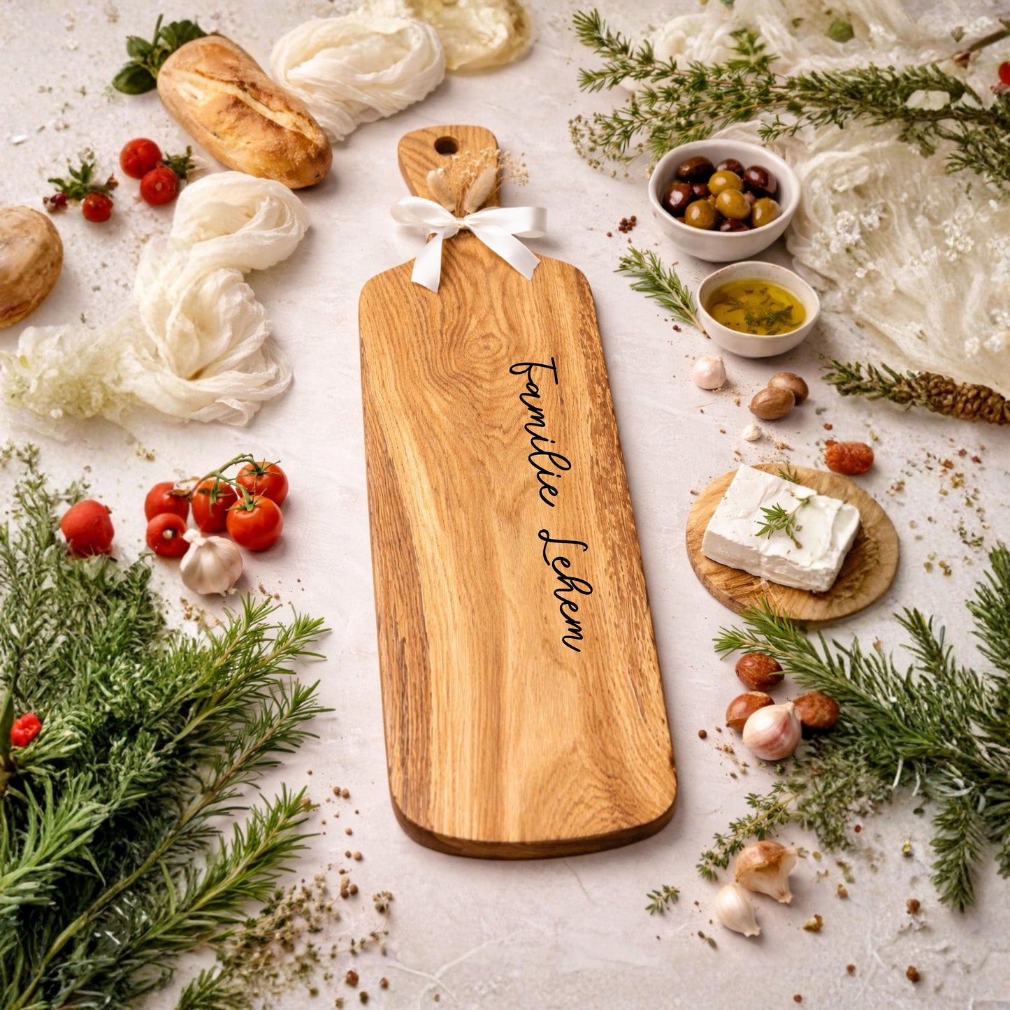 Großes Servierbrett aus Eiche 75cm Handgemachtes Schneidebrett Charcuterie Board Antipasti Brett Holz Servierbrett Geschenk Küche mit Gravur