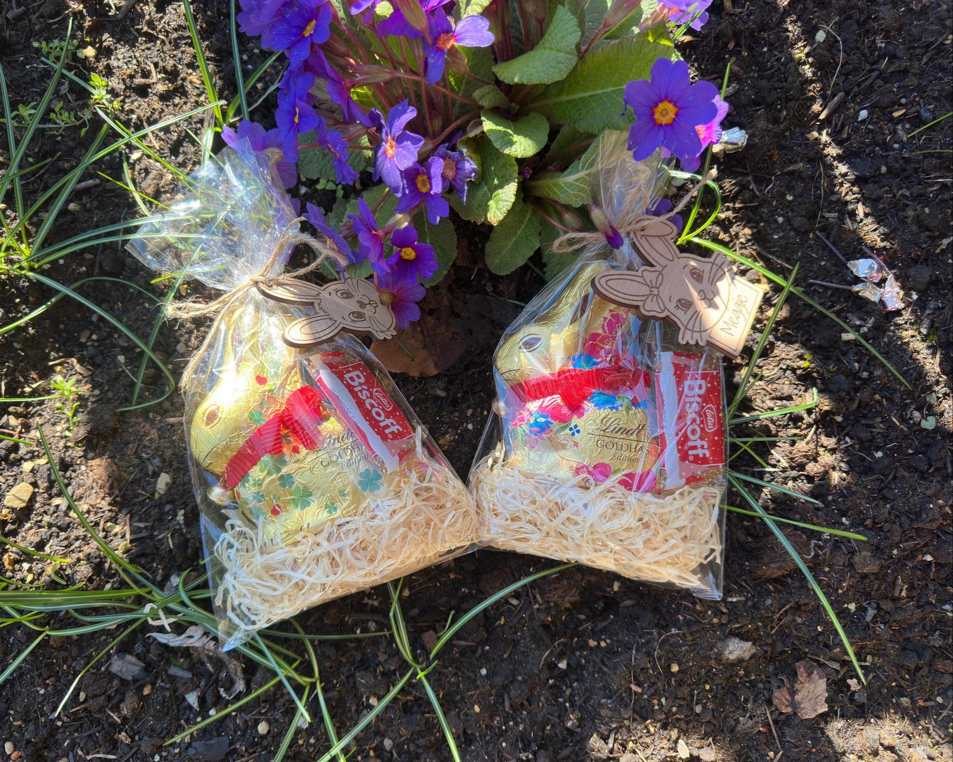 Ostertüte personalisiert mit Holz Anhänger & Lindt Hase – Cellophantütchen Ostern, Osterdekoration, Ostergeschenk Kinder