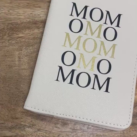 Reisepasshülle und Kofferanhänger Mom